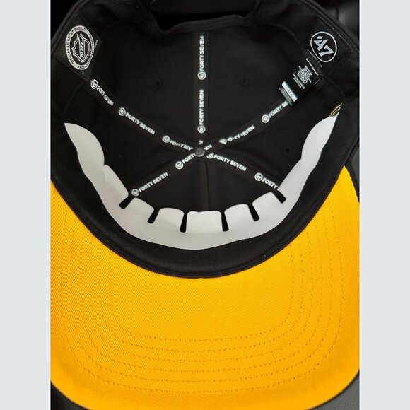 Boston Bruins 2022 Snapback Hat - Picture 6 of 9